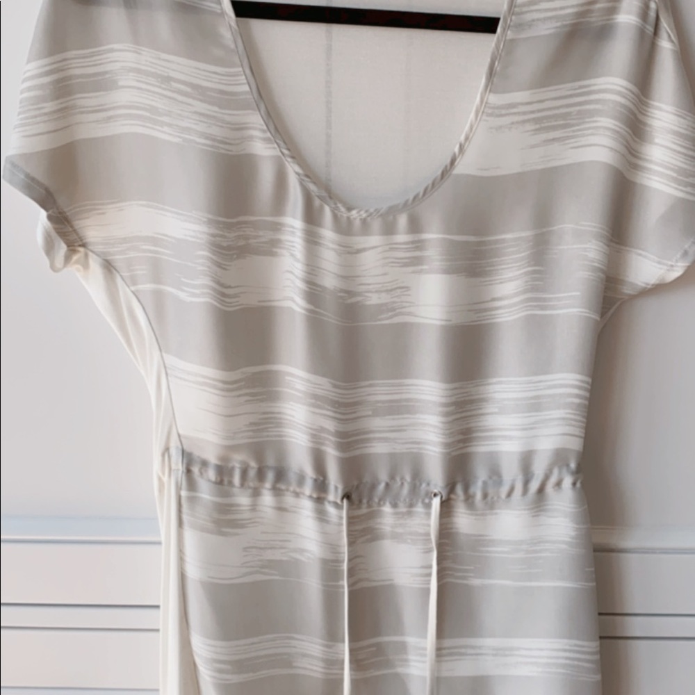 Women’s Blouse - Picture 2 of 3